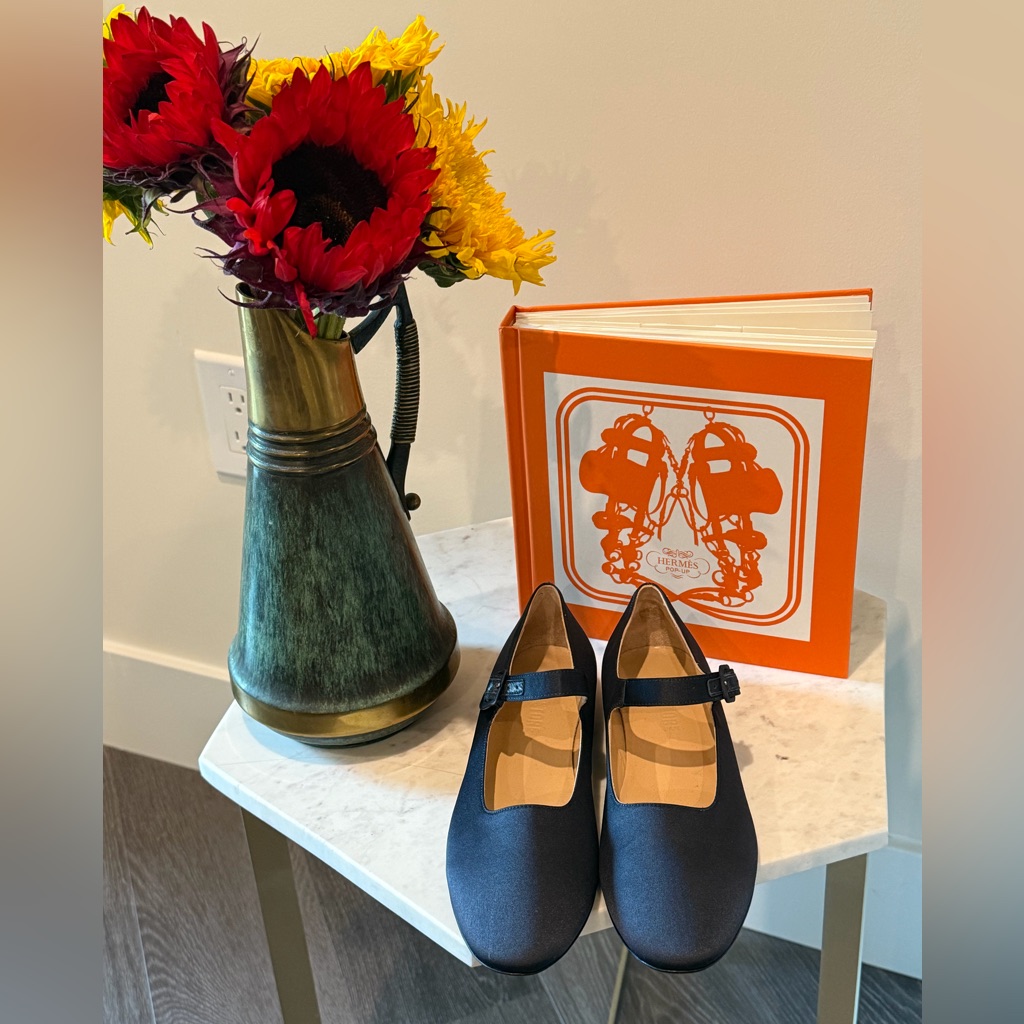 No. 6 Shop Max Mary Janes In Navy Satin Size 38 Almost New Excellent Condition